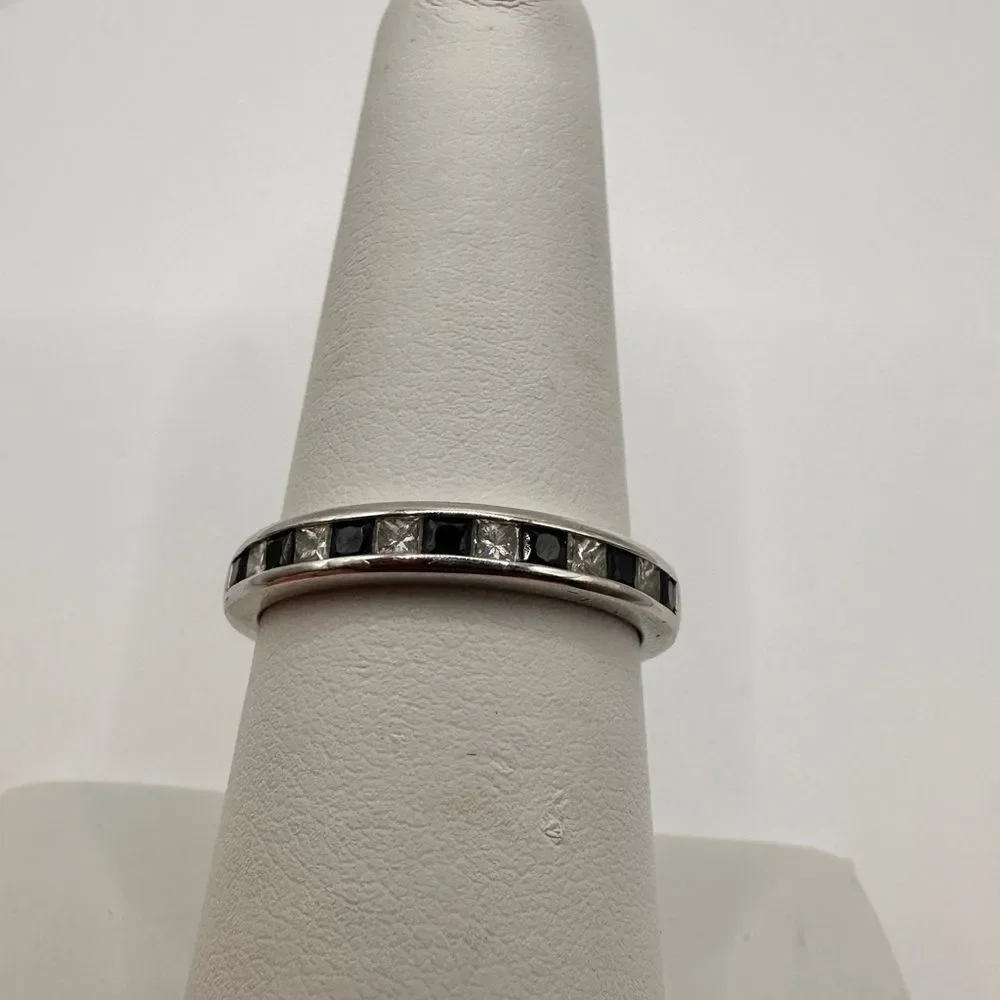 NWB Blue Nile diamond, dark blue sapphire‎ channel set, 14k WG ring!